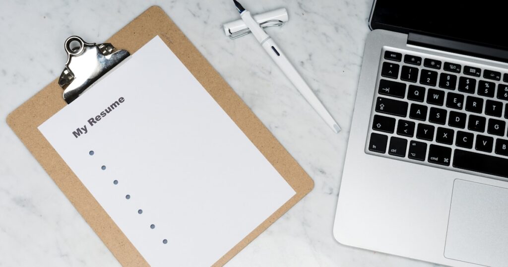 Best free resume builders comparison